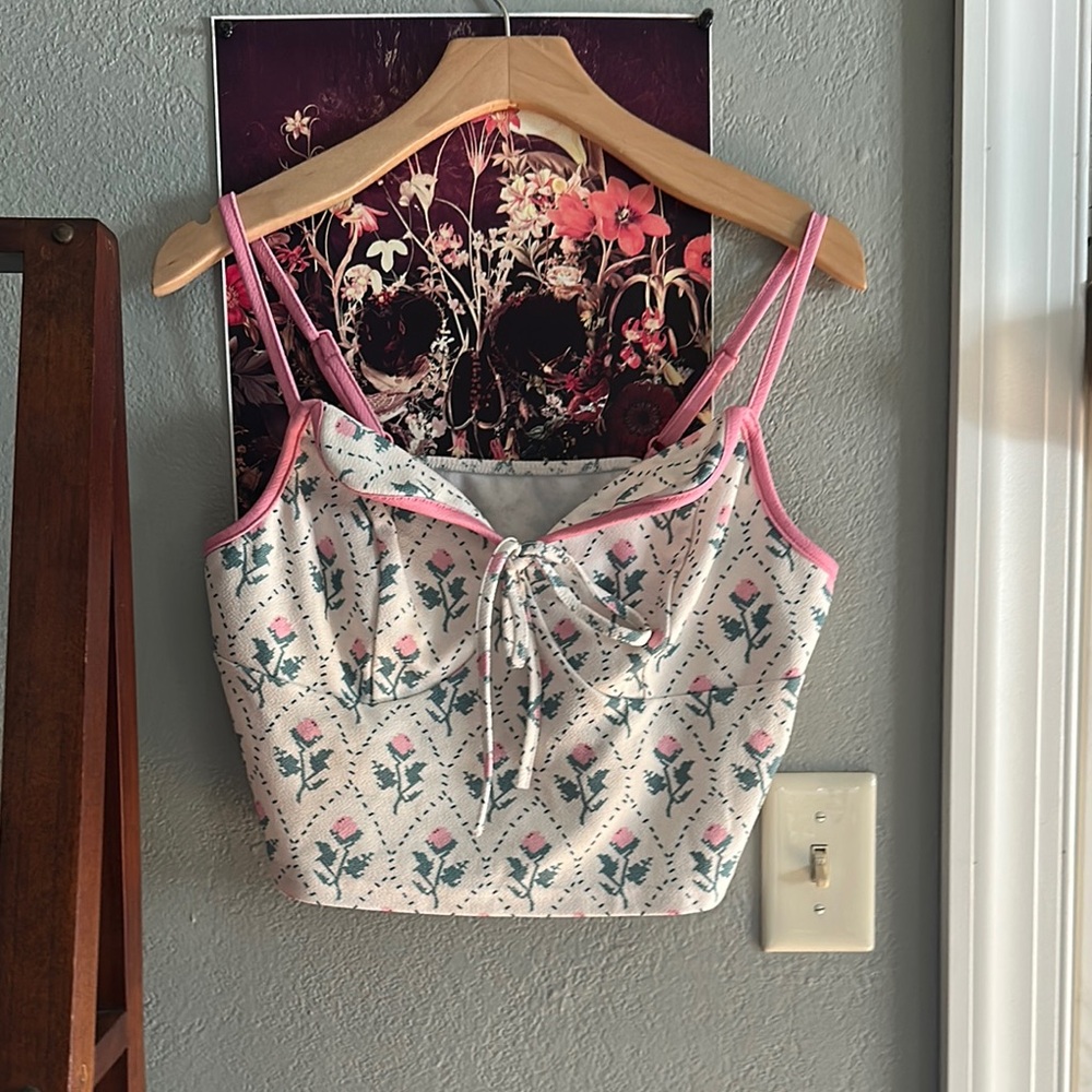 SHEIN White and Pink Floral Crop Top